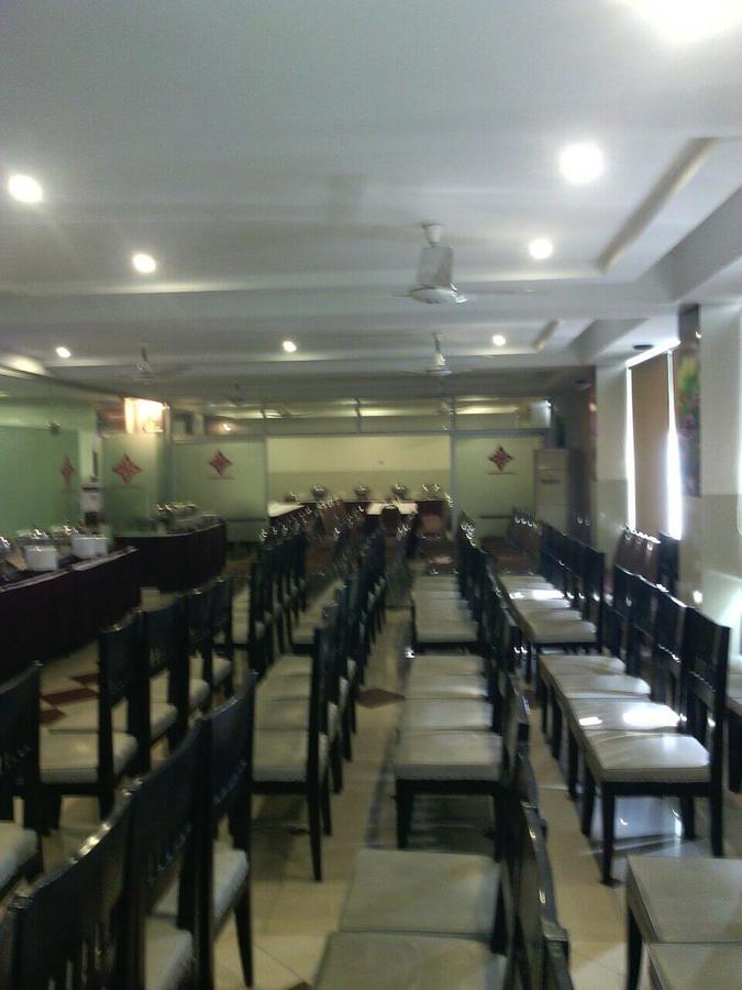 Hotel Multan Continental Exterior photo