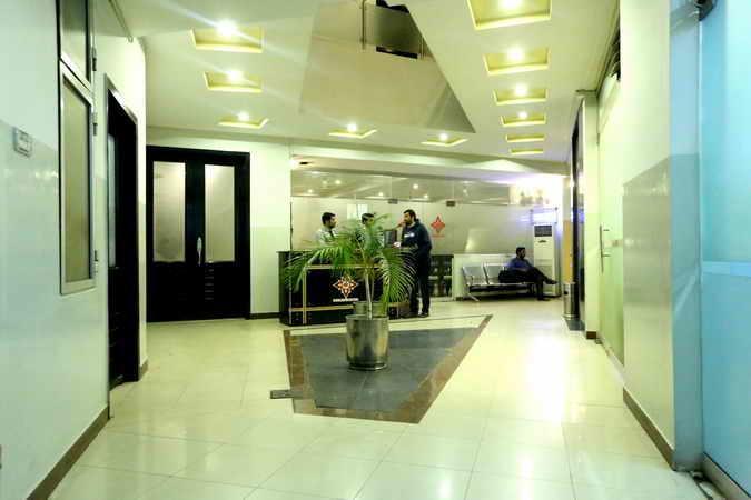 Hotel Multan Continental Exterior photo
