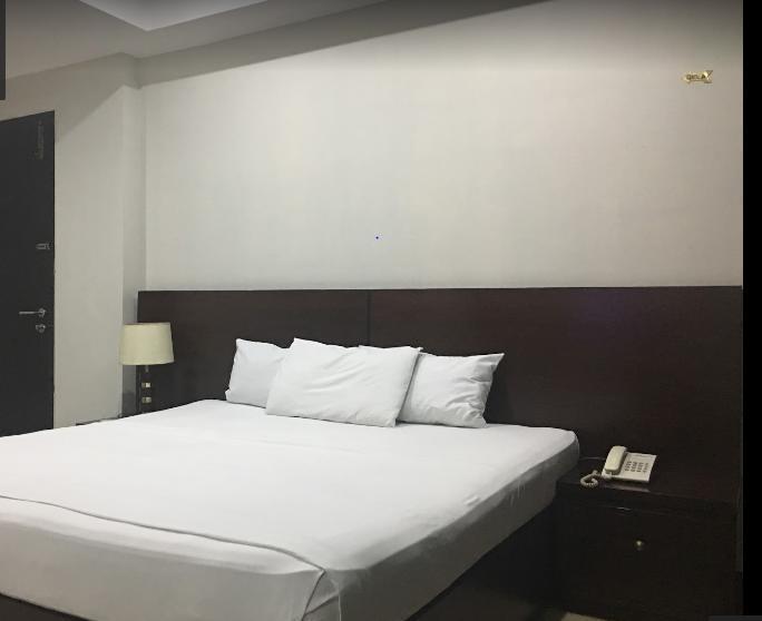 Hotel Multan Continental Exterior photo